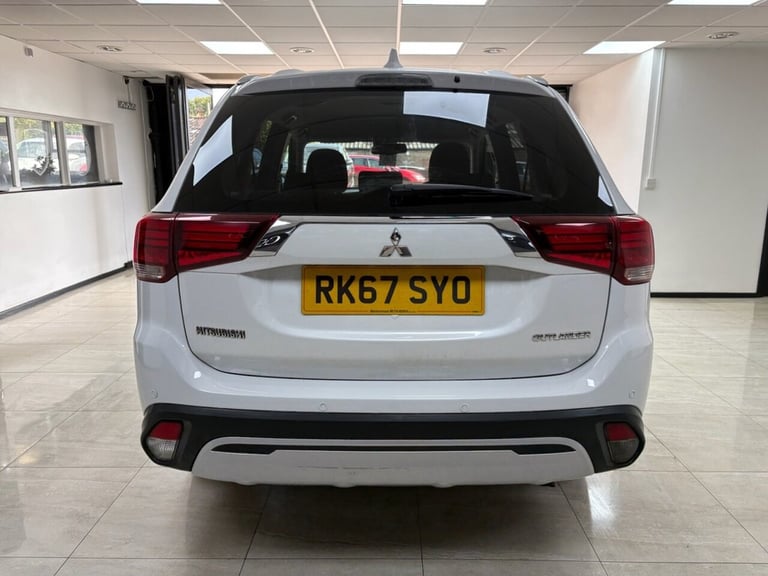 2017 Mitsubishi Outlander 2.2 DI-D 3 5dr Auto ESTATE DIESEL Automatic
