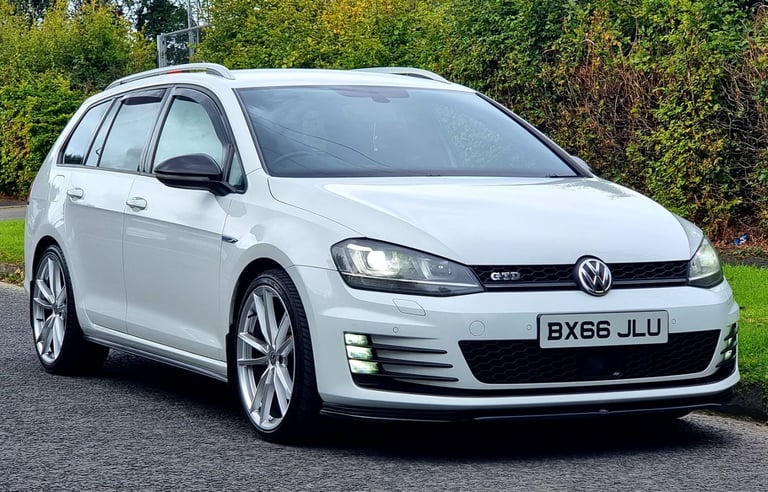 image for Volkswagen, GOLF, Estate, 2016, Manual, 1968 (cc), 5 doors