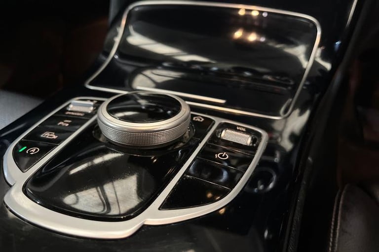 2018 Mercedes-Benz C Class C200 SE 4dr 9G-Tronic- Parking Sensors &amp; Camera SEMI-AUTO Saloon P...
