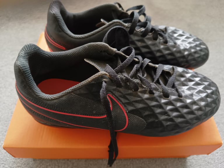 Gumtree rugby boots hotsell