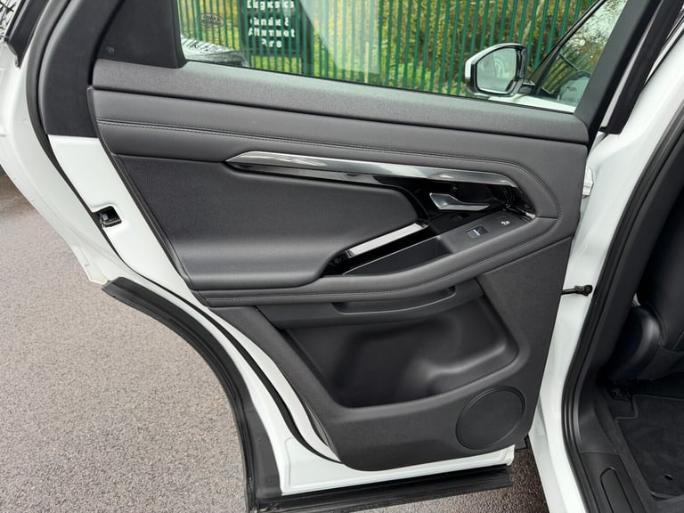 2021 Land Rover Range Rover Evoque 1.5 P300e SE 5dr Auto Hatchback Petrol Parallel PHEV Automatic