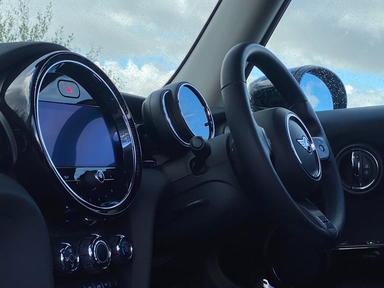 2021 MINI Hatch 1.5 Cooper Classic Auto 3dr - Apple CarPlay &amp; Sat Nav &amp; Cruise Control HA...