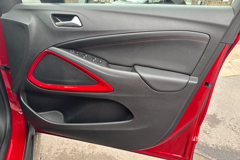 2023 Vauxhall Crossland 99594 Hatchback Petrol Automatic