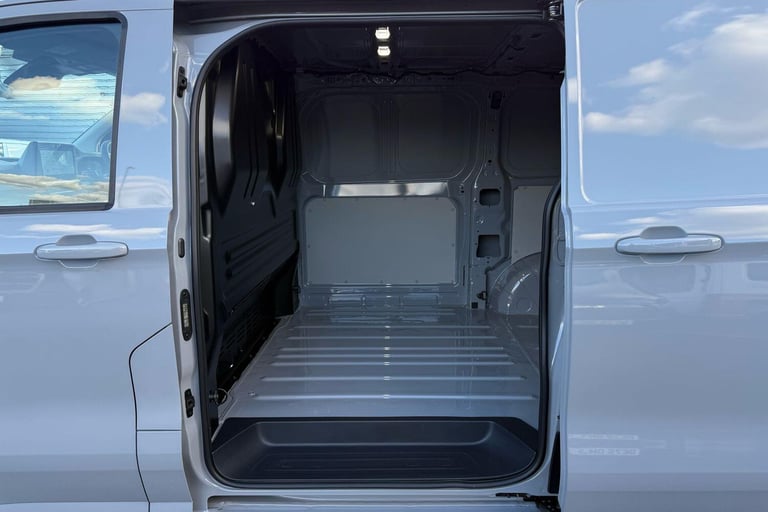 2025 Volkswagen Transporter 160kW 65kWh Commerce Pro Van Auto Van Automatic