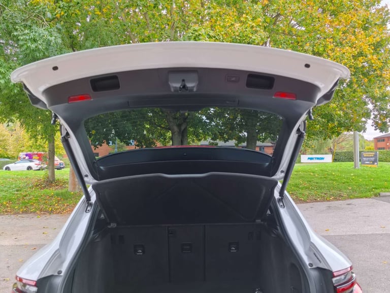 2015 Porsche Macan 3.0 Macan S D Semi-Auto 4WD 5dr SUV Diesel Automatic