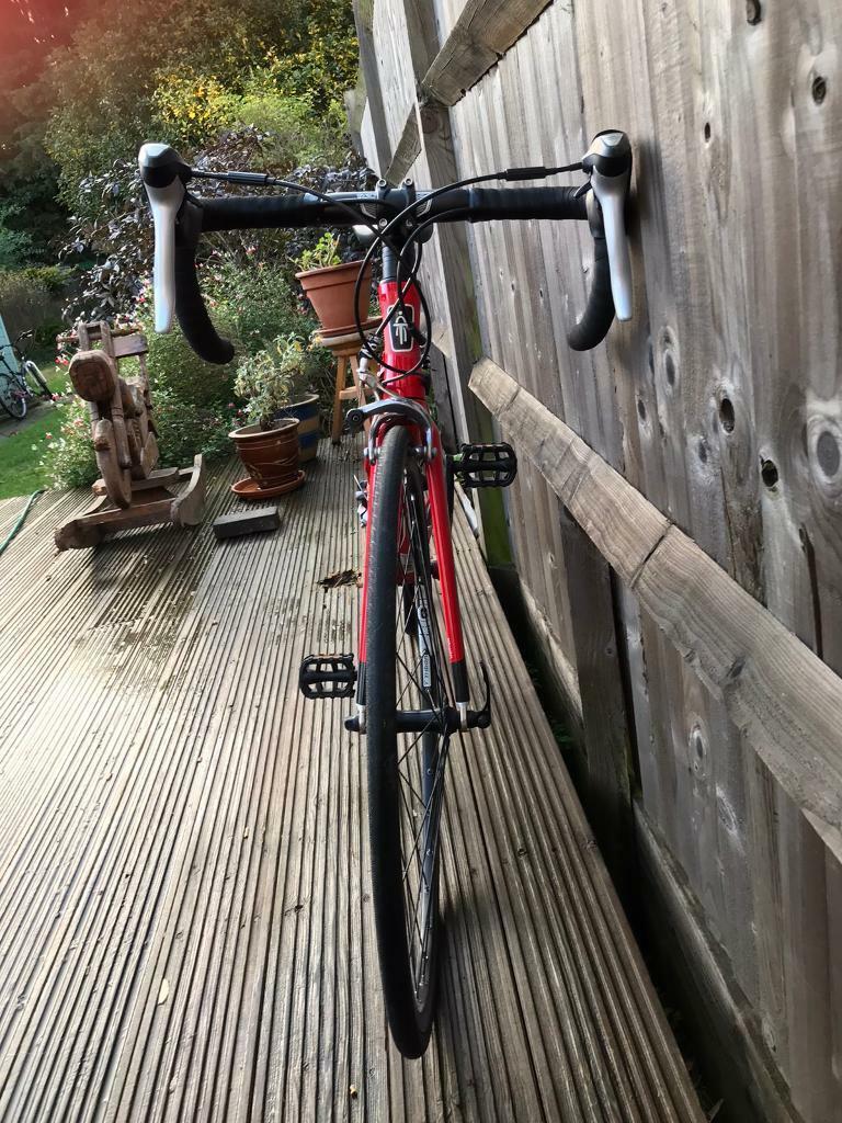 B’Twin racing bicycle Triban3 good condition 