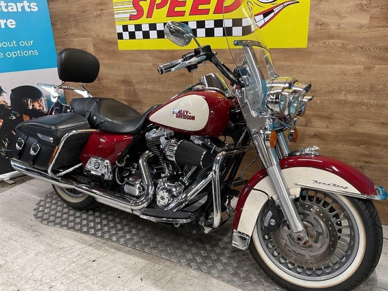 HARLEY-DAVIDSON ROADKING FLHRC