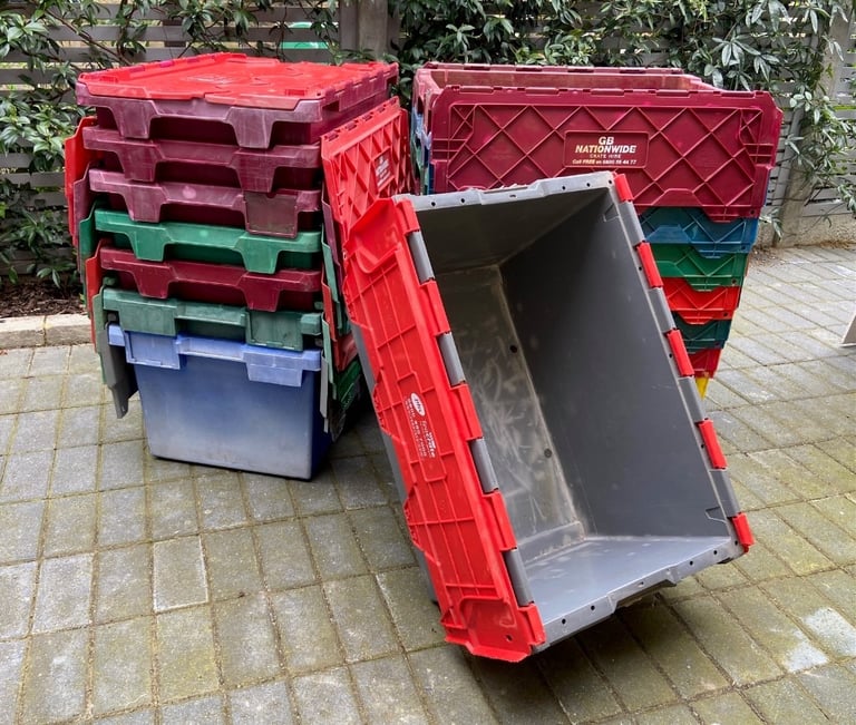Plastic crates for moving / storage with lids