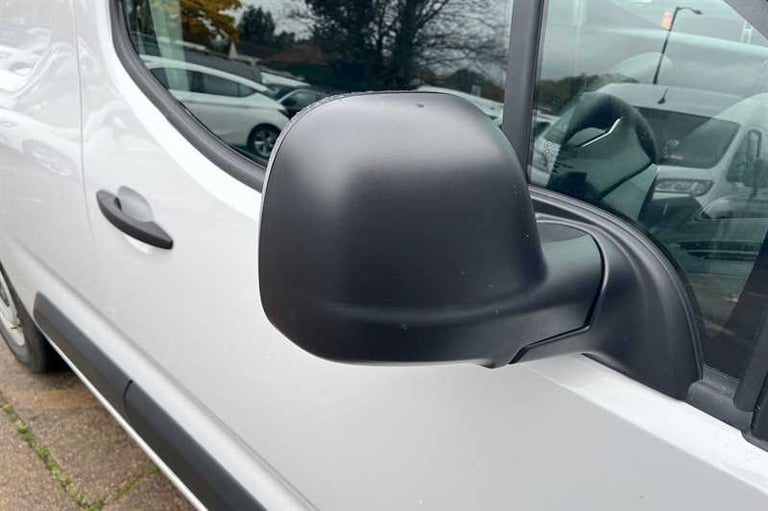 2024 Vauxhall Combo Electric 52kWh Prime Panel Van 5dr Electric Auto SWB (7.4kW Charger) (136 ps)...