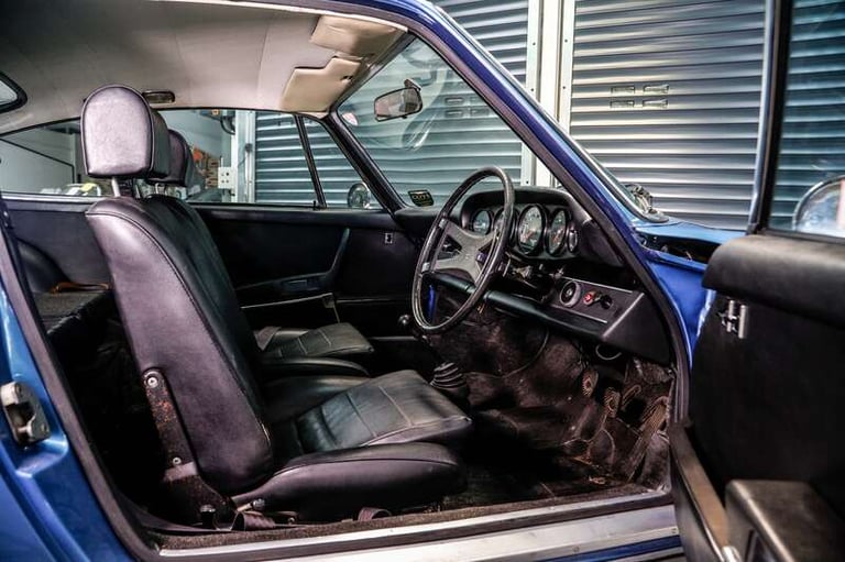  Porsche 911 911 2.4S Coupe Manual  Manual