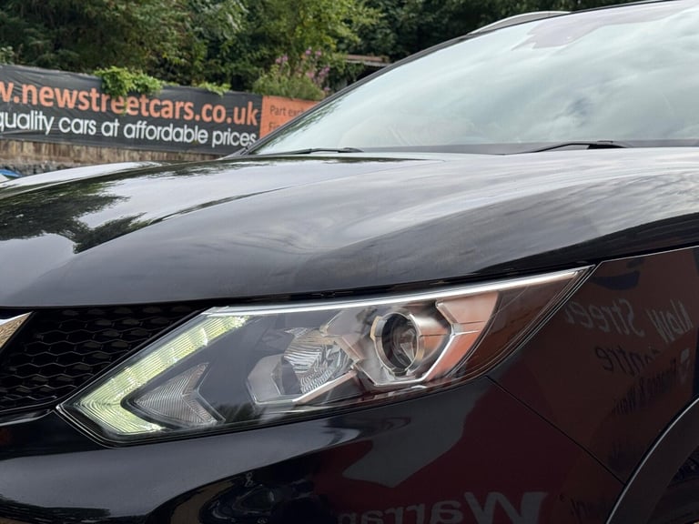 2015 Nissan Qashqai 1.6 DIG-T Tekna 2WD Euro 6 (s/s) 5dr HATCHBACK Petrol Manual