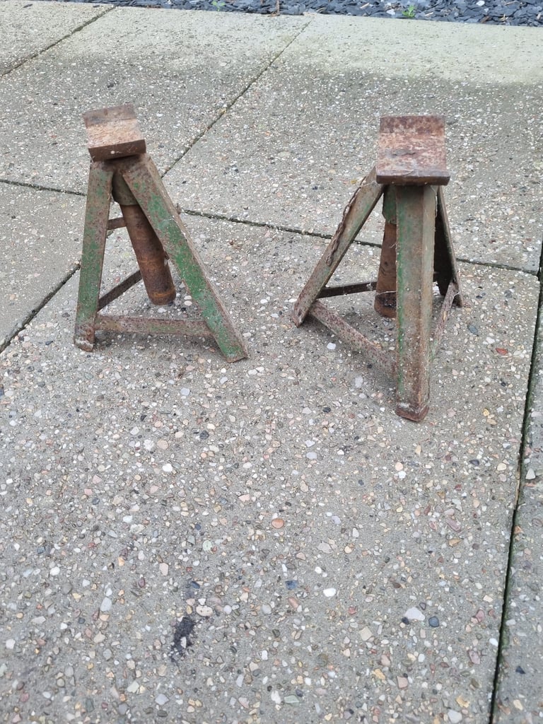 Heavy duty axle stands 