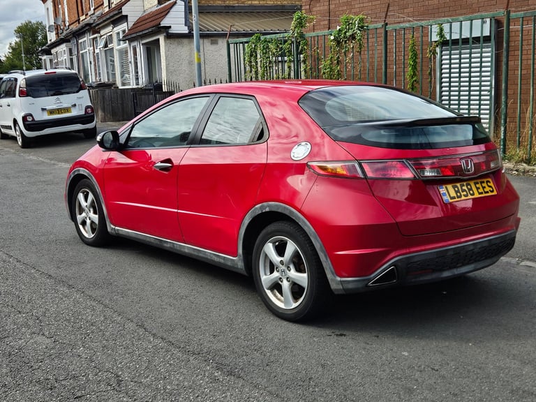 Honda Civic 2.2 Cdti 2008 - Drives good - MOT - not golf focus audi a3 auris fabia