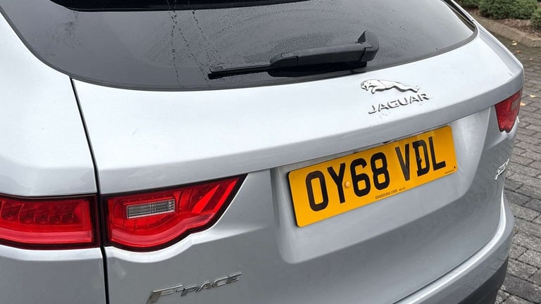 2018 Jaguar F-Pace 2.0d R-Sport 5dr Auto AWD Estate Diesel Automatic