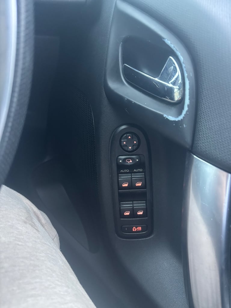 Citroen, C3, Hatchback, 2010, Manual, 1560 (cc), 5 doors