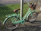 VIKING CHATSWORTH LADIES CLASSIC BIKE 6 SPEED,26 INCH WHEELS,18 INCH FRAME-SEE PICTURES