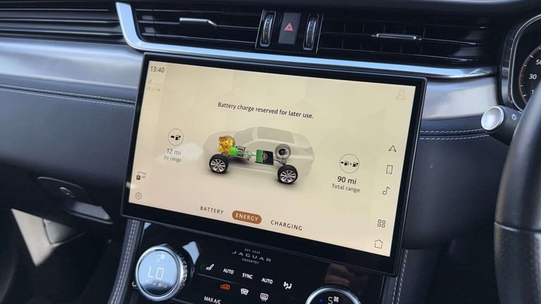  Jaguar F-Pace 2.0 P400e R-Dynamic SE 5dr Auto AWD Estate Plug-In Hy Automatic