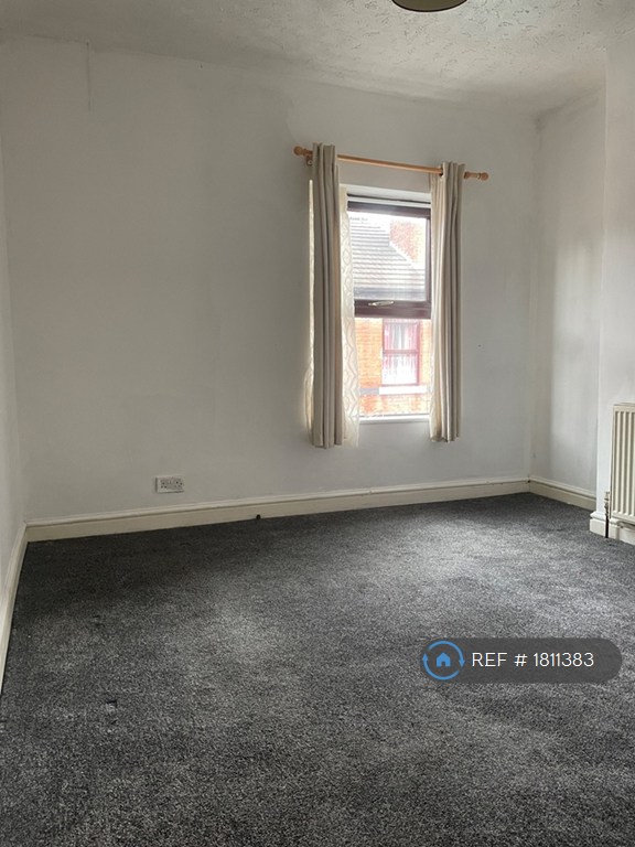 2 bedroom house in Grove Street, Leek, ST13 (2 bed) (#1811383)