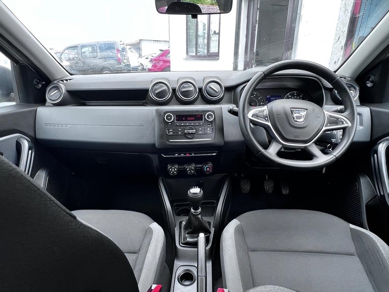 Dacia Duster 1.6 SCe Essential SUV 5dr Petrol Manual Euro 6 (s/s) (115 ps)