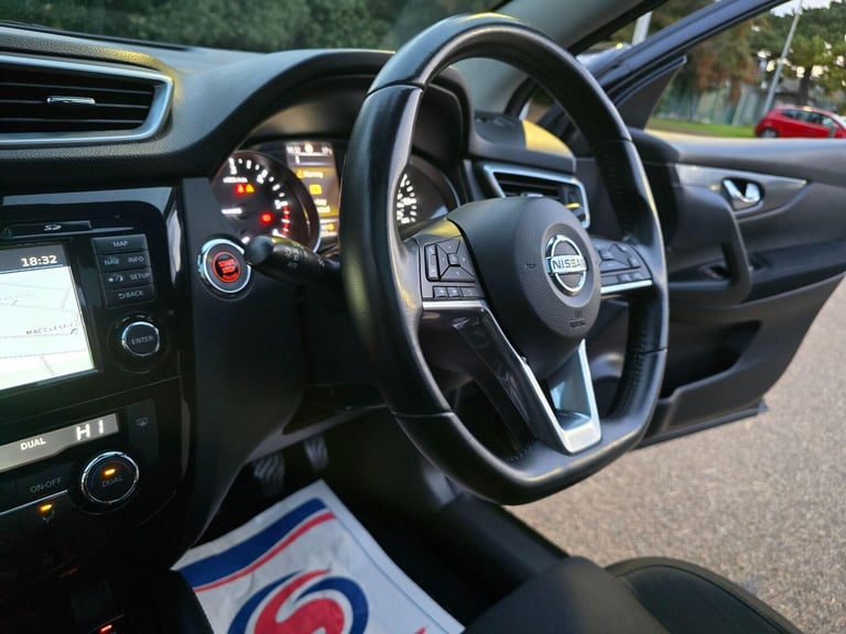 2018 Nissan Qashqai 1.5 dCi N-Connecta SUV 5dr Diesel Manual Euro 6 (s/s) (115 ps) HATCHBACK Dies...