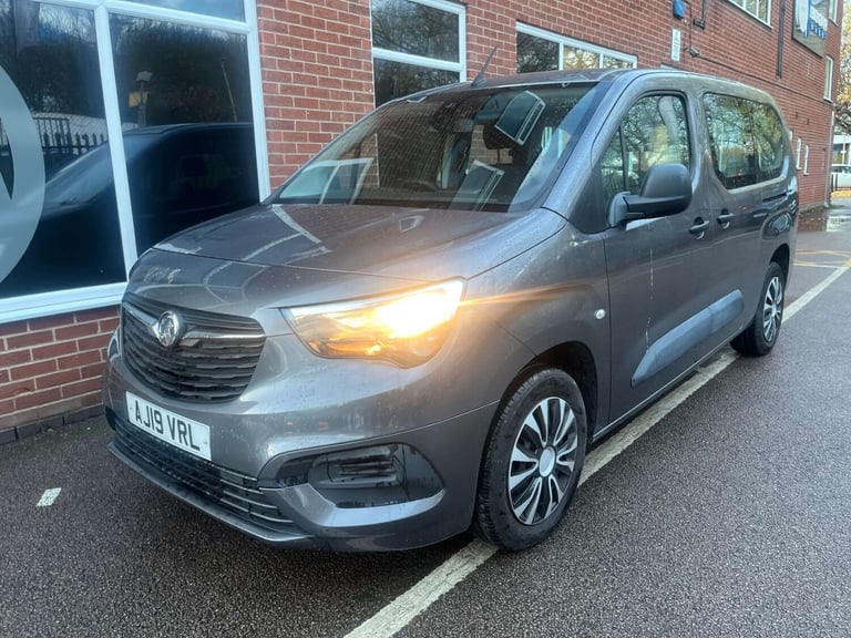 2019 Vauxhall Combo Life 1.2 Turbo Design XL 5dr MPV PETROL Manual