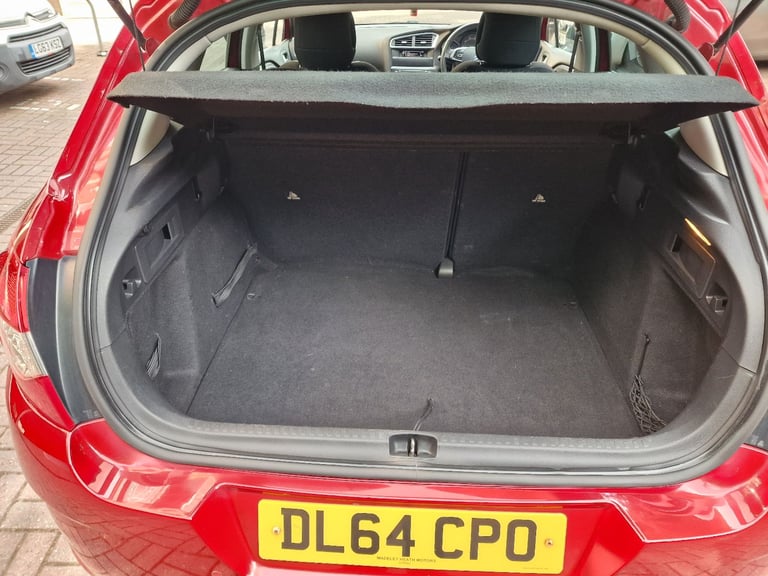 Citroen, C4, Hatchback, 2015, Manual, 1598 (cc), 5 doors