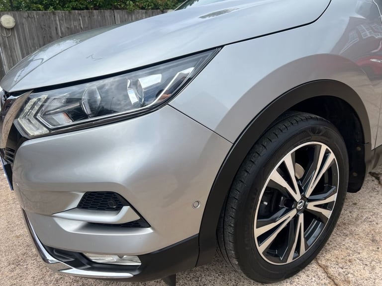 2019 Nissan Qashqai 1.3 DiG-T N-Connecta 5dr HATCHBACK PETROL Manual