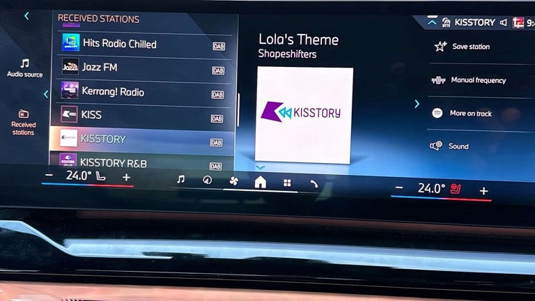 2025 BMW 5 Series 550e xDrive M Sport Pro 4dr Auto SALOON PETROL/ELECTRIC Automatic