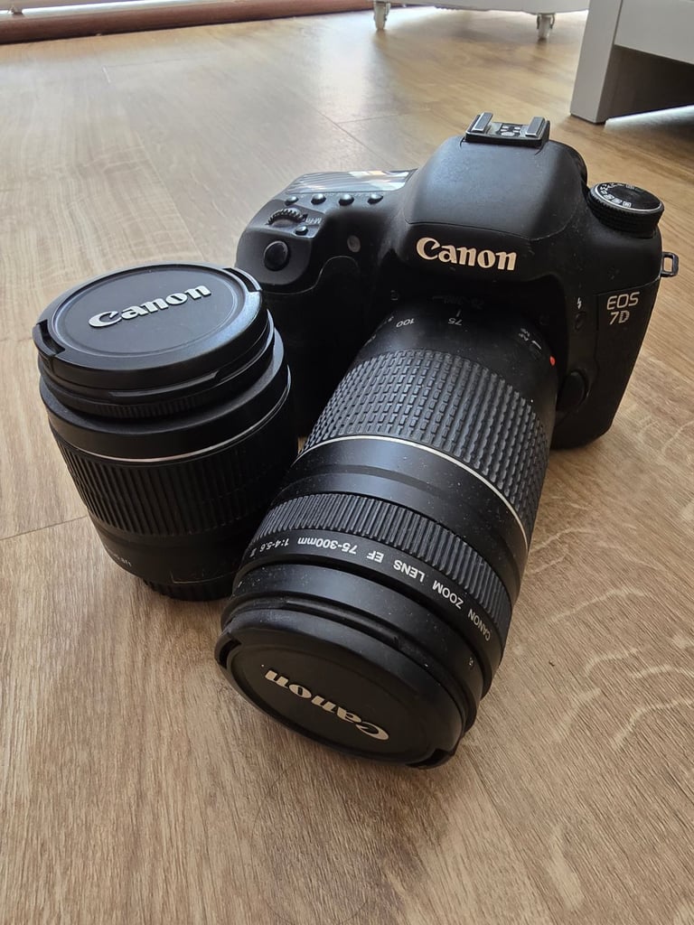 Canon 7D with 2 lenses