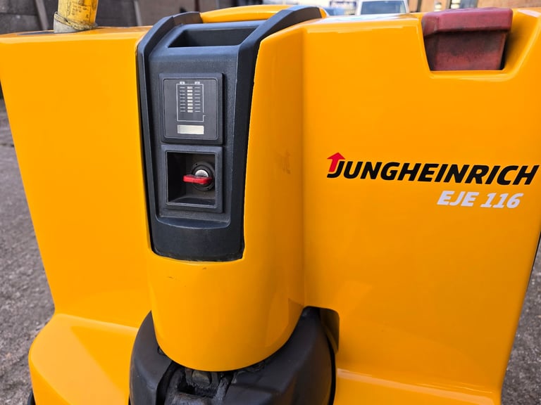 Jungheinrich EJE 116 Electric Pallet Truck 