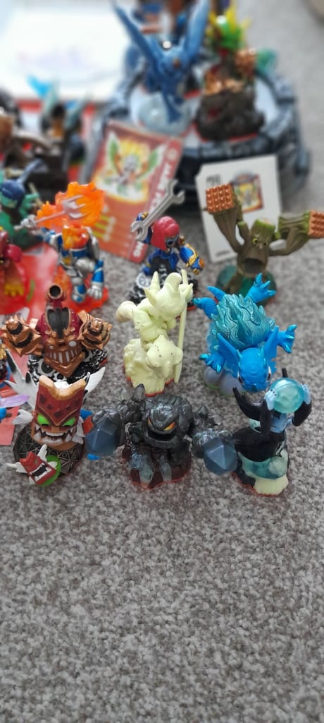 Skylanders Characters season 1 + 2