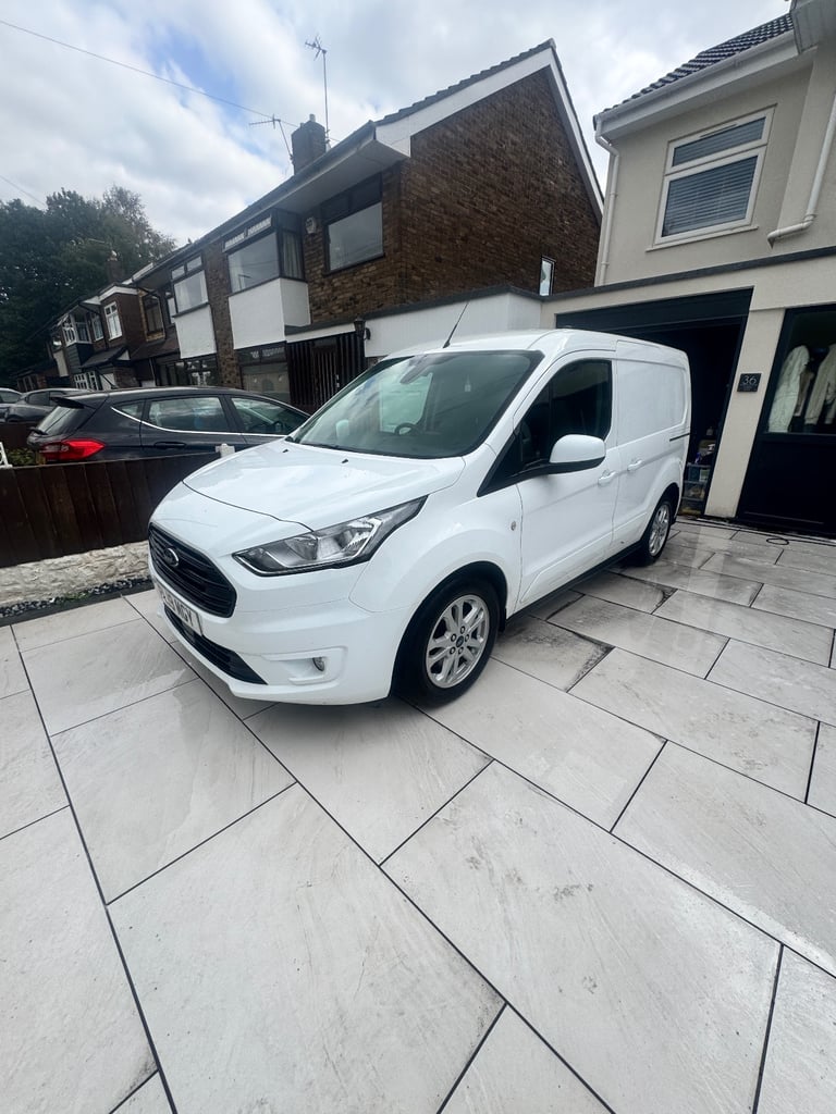 Ford Connect limited 1.5 FSH & Belt