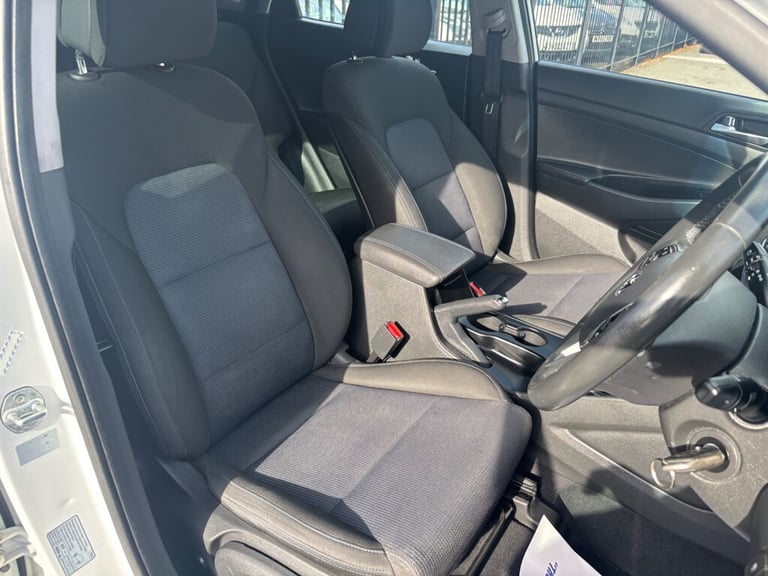2018 Hyundai TUCSON 1.6 GDi Blue Drive SE Nav 5dr 2WD ESTATE PETROL Manual