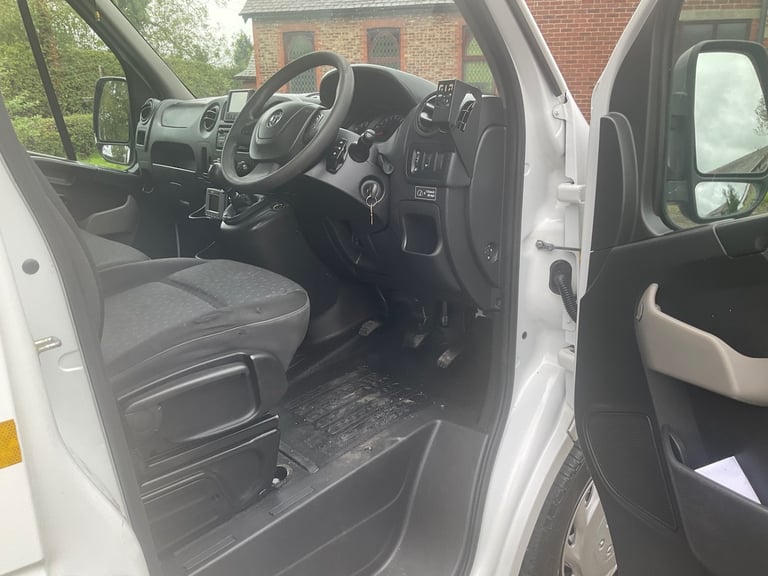 VAUXHALL MOVANO WELFARE VANS ON FINANCE FROM £283 PER PER MONTH 