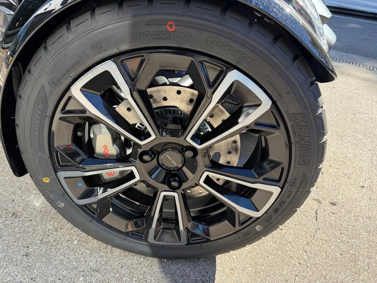 2025 Can-Am Spyder F3s 6 speed semi auto trike 