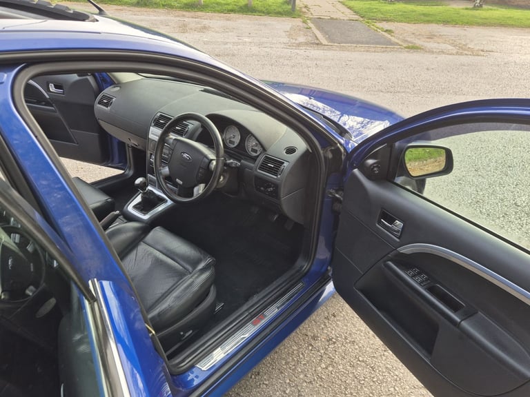 MONDEO ST 220, 3litre, Hatchback, 2006, Manual, 2967 (cc), 5 doors