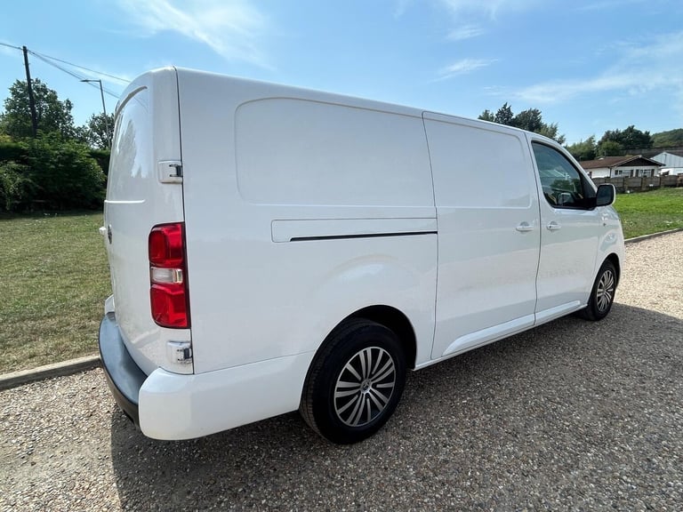 2019 Vauxhall Vivaro 1.5 Turbo D 2900 Sportive L2 H1 Euro 6 (s/s) 5dr PANEL VAN Diesel Manual