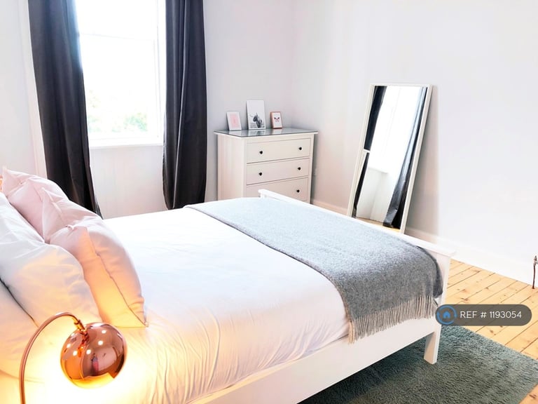 2 bedroom flat in Dundee Terrace, Edinburgh, EH11 (2 bed) (#1193054)