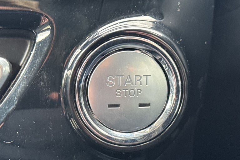 2025 MG MG HS 106287 Hatchback Petrol Automatic