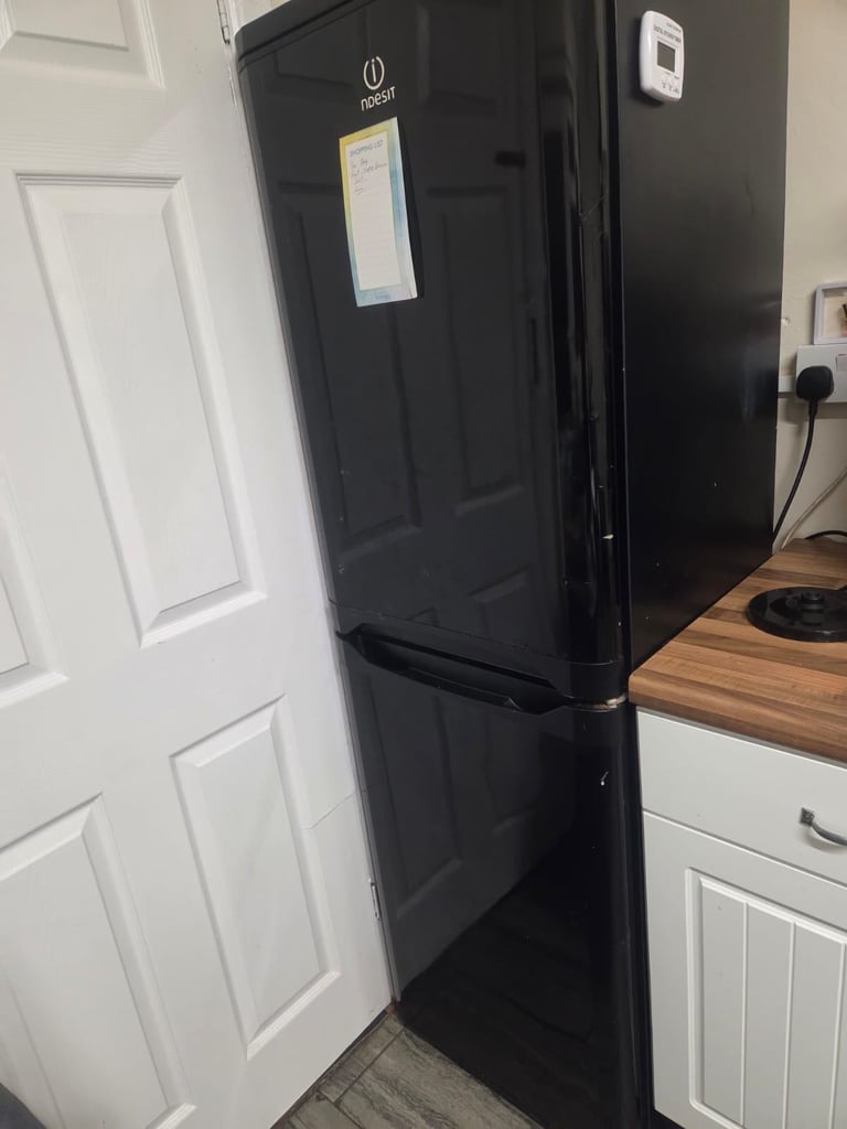 Fridge and freezer 