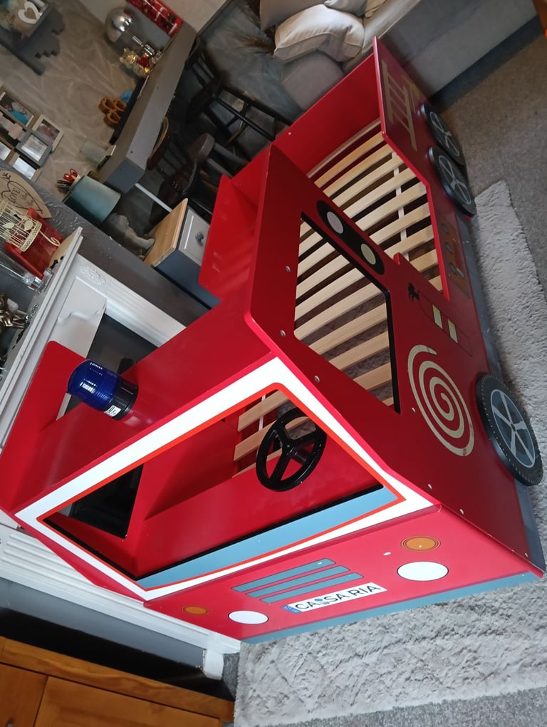 image for Childs fire engine bed with working light 