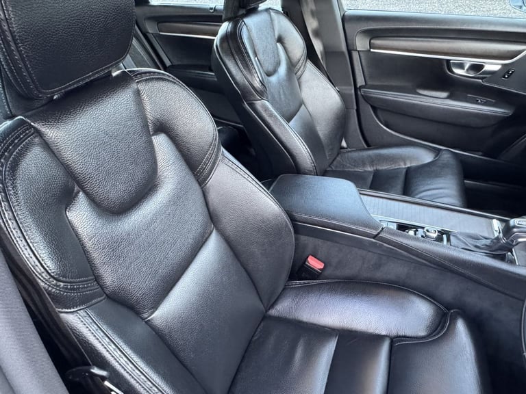 2020 Volvo V90 Cross Country 2.0 D5 Plus Estate 5dr Diesel Auto AWD Euro 6 (s/s) (235 ps) Estate ...