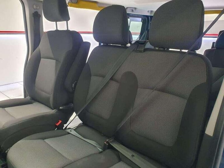 2021 Renault Trafic 2.0 dCi ENERGY SL28 Business 7 Seats 5dr MPV Diesel Manual