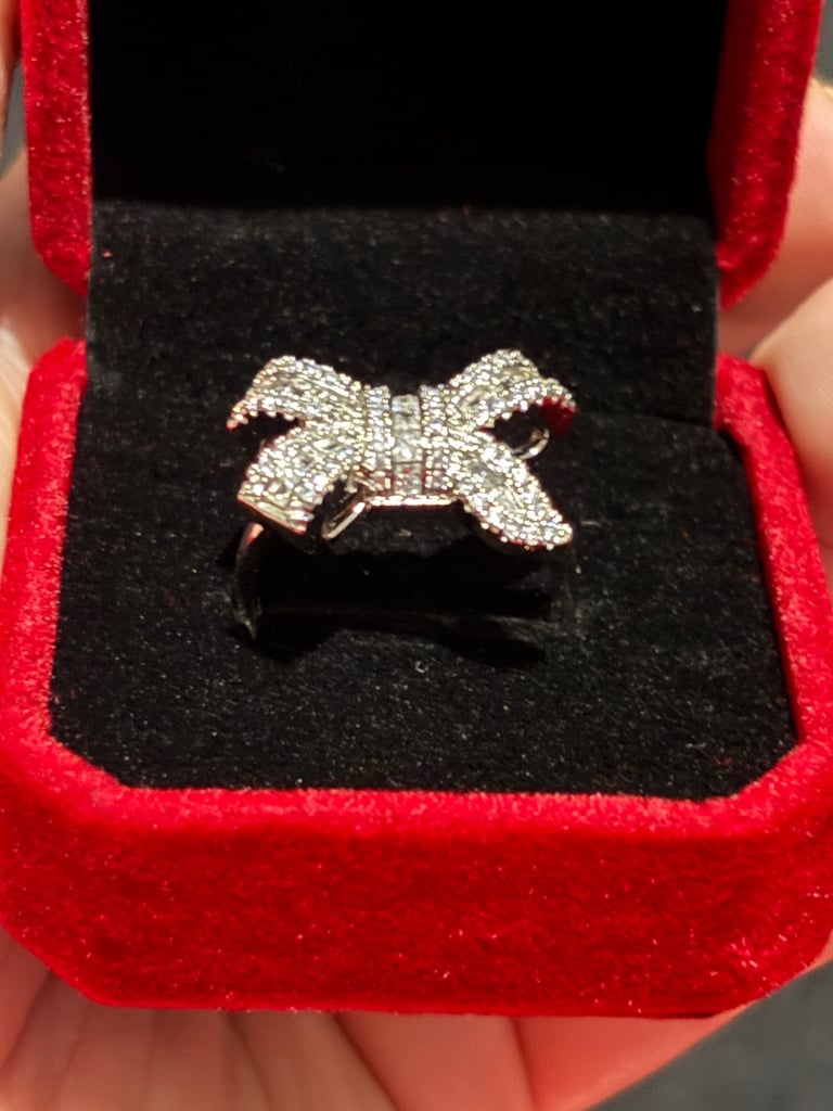Sterling Silver CZ Bow Ring Size P