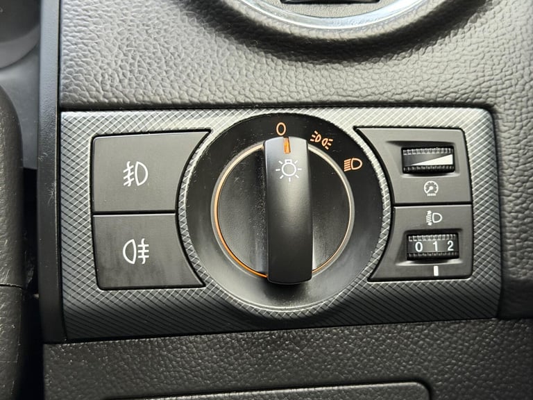 2015 Vauxhall Antara 2.2 CDTi Exclusiv 2WD Euro 5 (s/s) 5dr HATCHBACK Diesel Manual