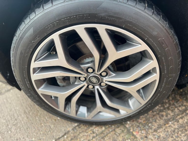 2019 Land Rover Range Rover Evoque 2.0 D180 R-Dynamic HSE Auto 4WD Euro 6 (s/s) 5dr ESTATE Diesel...