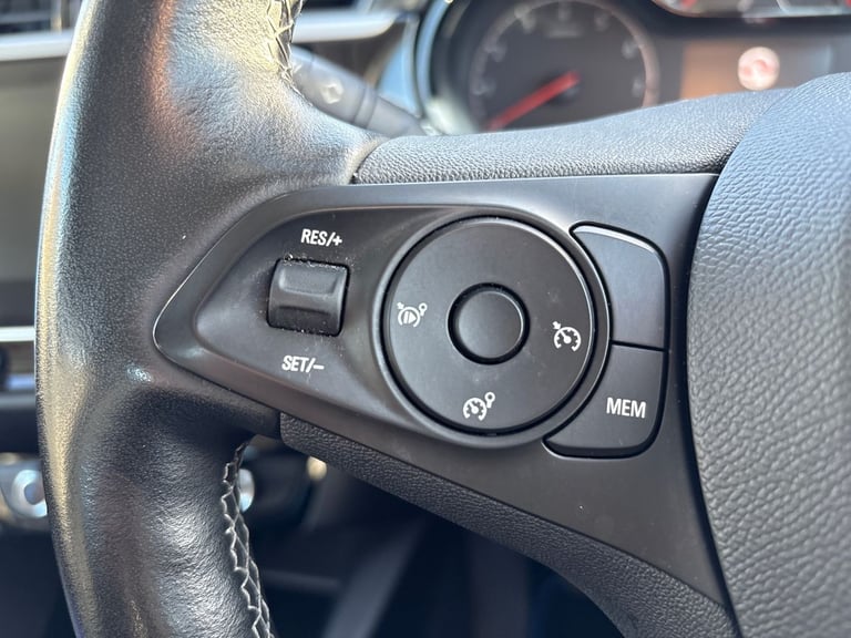 2022 Vauxhall Corsa Corsa 1.2T SE 5dr Hatchback Petrol Manual