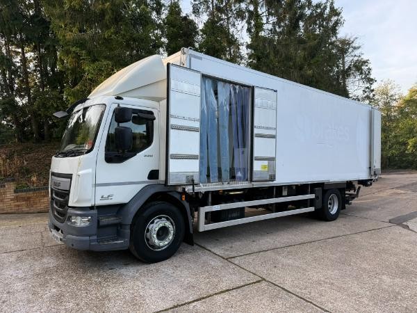 Daf LF220 Day Cab 28ft Box Body 4x2