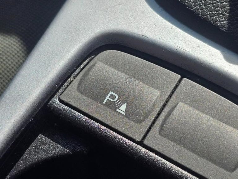 2010 Ford Kuga 2.0 TDCi Zetec 2WD Euro 4 5dr ESTATE Diesel Manual