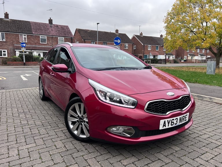 image for Kia, CEED, Estate, 2013, Manual, 1582 (cc), 5 doors